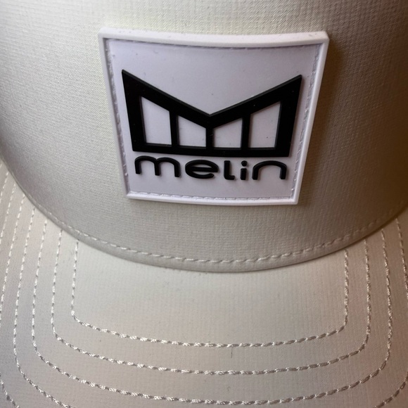 Melin Odyssey Stacked Hydro White Hat(XL) - Picture 2 of 8